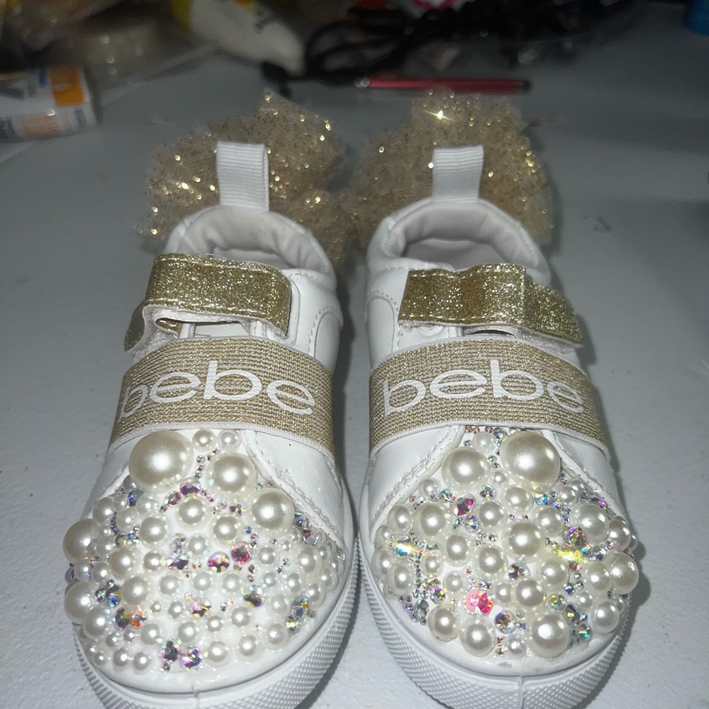 Custom made girls’ sneaker. Size 8